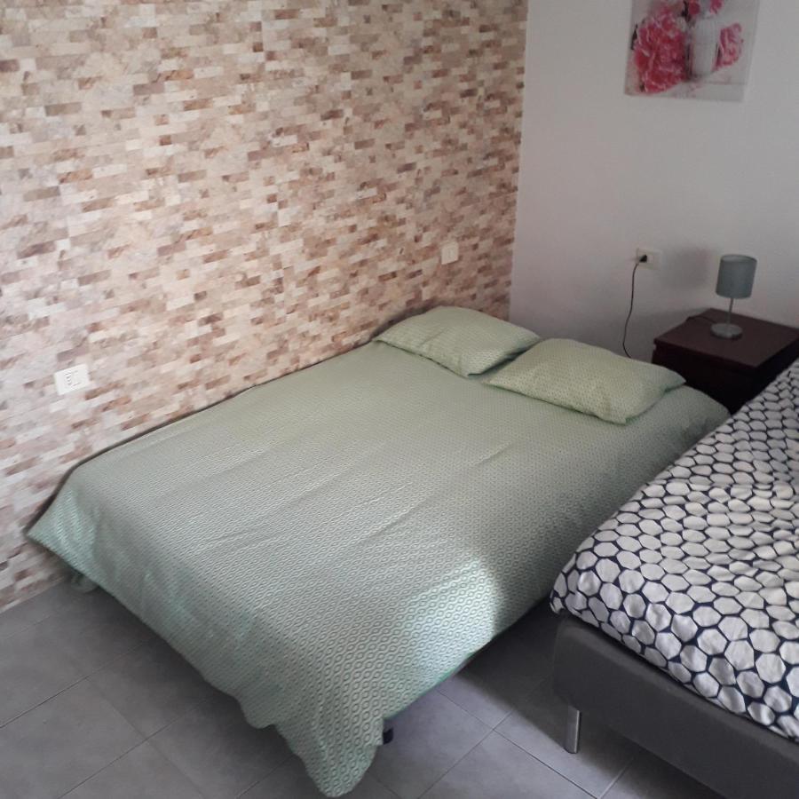 Edificio Gavota Apartment ลอส กริสเตียนอส ภายนอก รูปภาพ